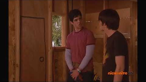 Drake & Josh stuck in tree house but its with pictures.