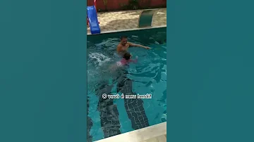 Vovô me ensinando a nadar!