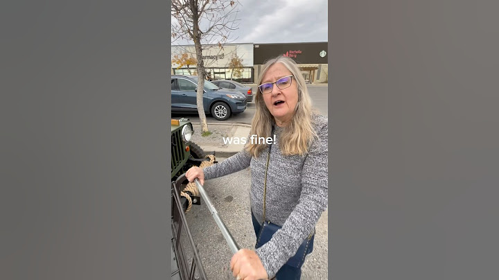 Mom goes shopping in a 1947 Willys Jeep!