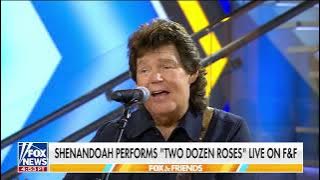 Download lagu Shenandoah Performs 'Two Dozen Roses' Live on Fox & Friends