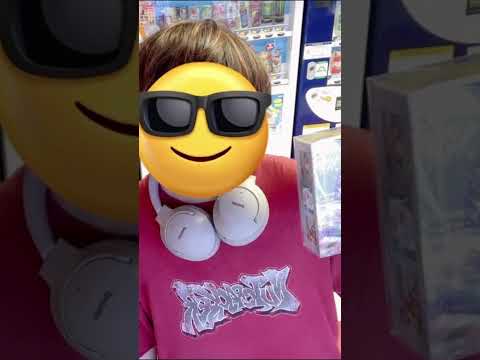 中野Hao with TRFにてUFOキャッチャーでポケモンBOXを獲得者とツーショットしました✨  #中野Hao