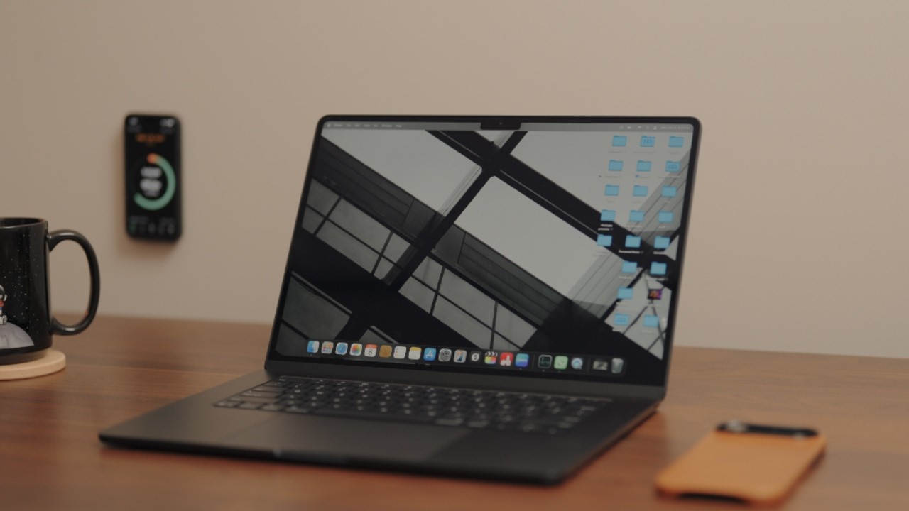 Обзор базовой модели Macbook Air 15 дюймов за 6 месяцев | Мой честный опыт |