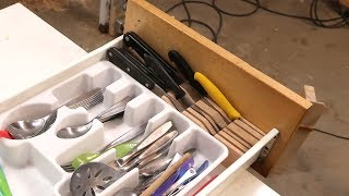 A knife block to organize the long knives in the kitchen drawers. More kitchen woodworking projects at: http://woodgears.ca/kitchen/