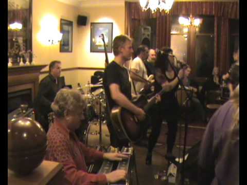 D Chords - "Saw her standing there"- Orkney Blues ...