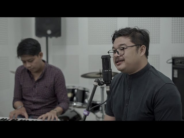 PERSEMBAHAN HATI - (COVER) BY ANDREW & YOAN class=