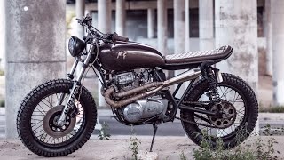 Tearing Up Grass & Shooting Flames - Kawasaki KZ400 Scrambler Tearing Up Grass & Shooting Flames - Kawasaki KZ400 Scrambler