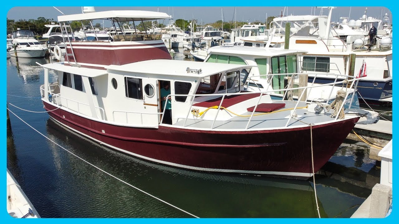 You’ll Be SHOCKED by This DIRT CHEAP & IMMACULATE Steel Trawler [Full Tour] Learning the Lines