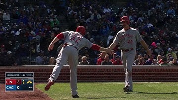 CIN@CHC: Reds score two on groundout, error