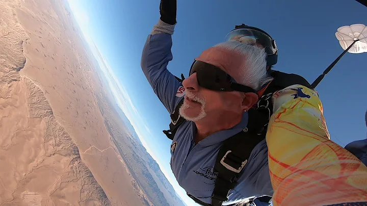 Robert Goldwasser-Tande...  Skydive in Las Vegas a...