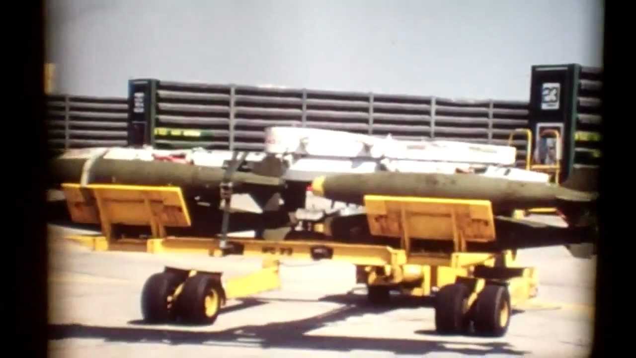 408th MMS load crew 26, Ubon RTAFB, Thailand