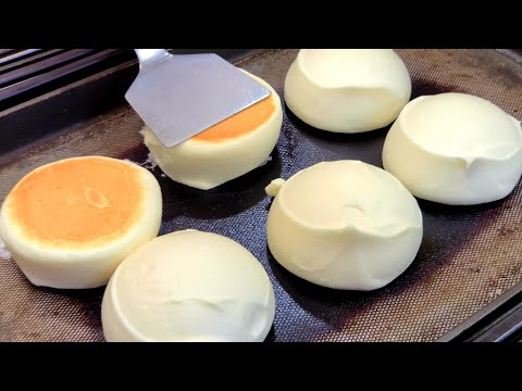 Video: Pancake Lembut Dengan Krim Stroberi-semolina