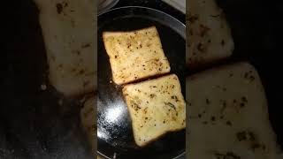 Homemade Garlic Bread Recipe  ? वो भी आसान तरीके से viral shortsfeed youtubeshorts trending