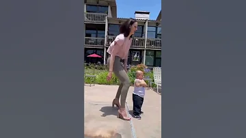 أطول فتاة مقابل أقصر رجل Shorts Shortvideo السعودية العراق 
