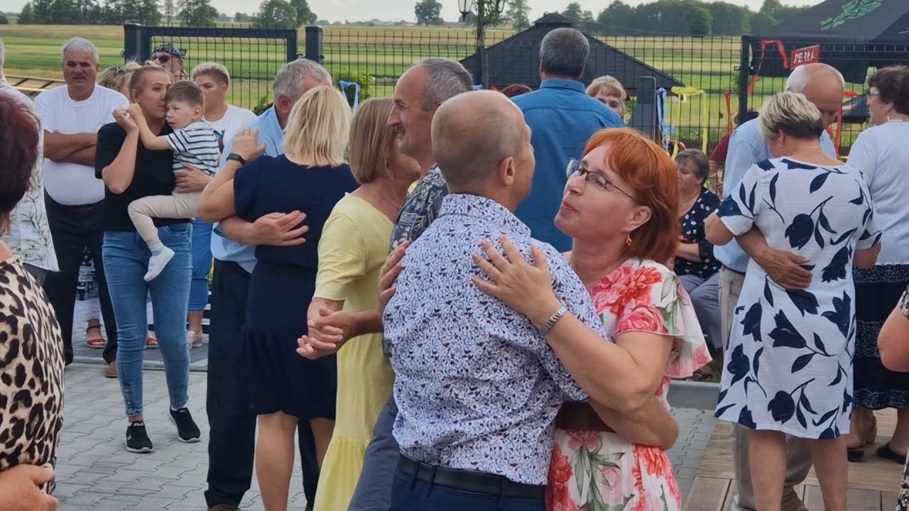 25 maja 2024 wszyscy rozmarzeni przy dźwiękach tej pięknej melodii!