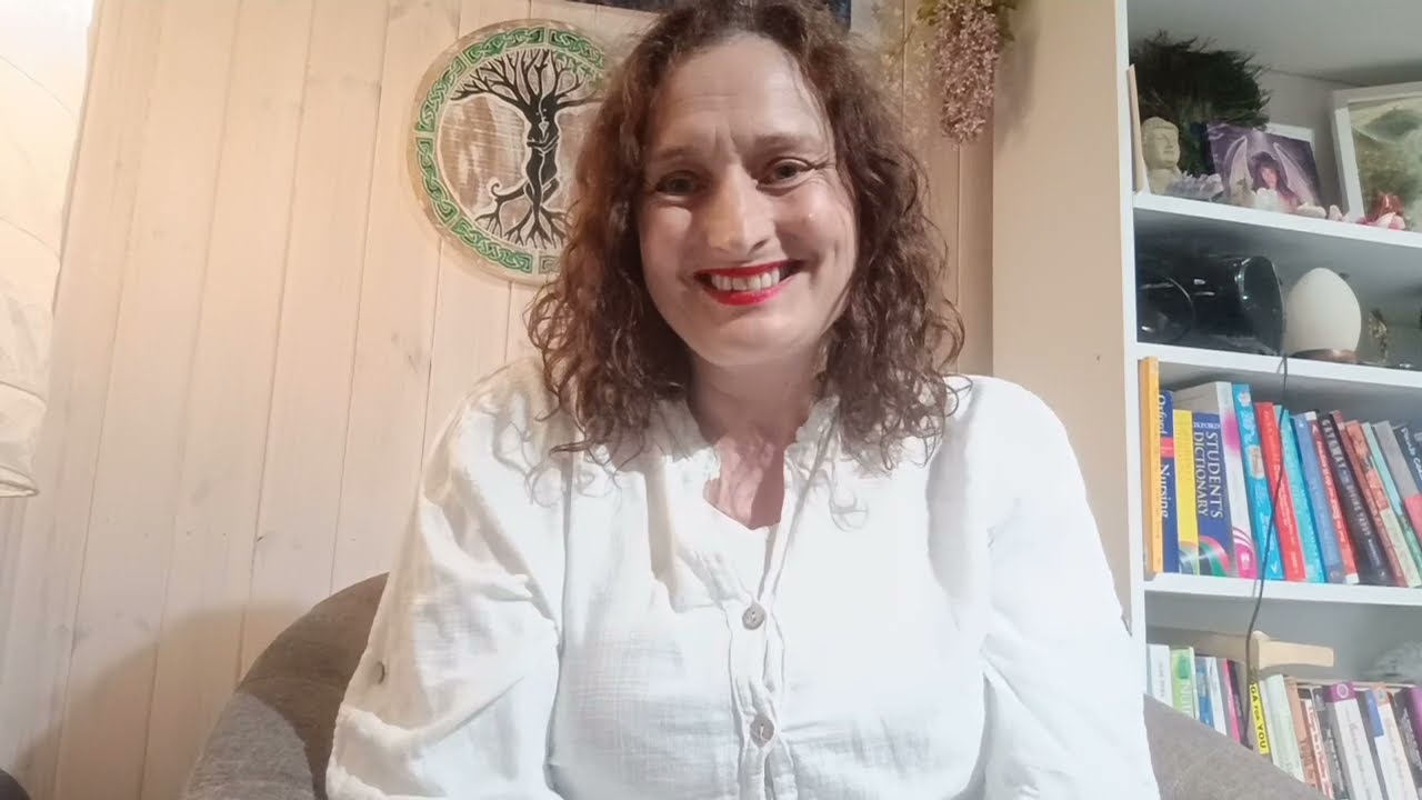 What  are the benefits of Indian Head Massage?/Indian Head Massage/Massage/Seated massage