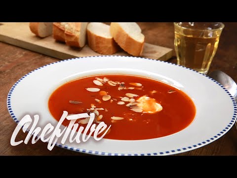 Vidéo: Comment Faire Une Soupe De Tomates Au Basilic