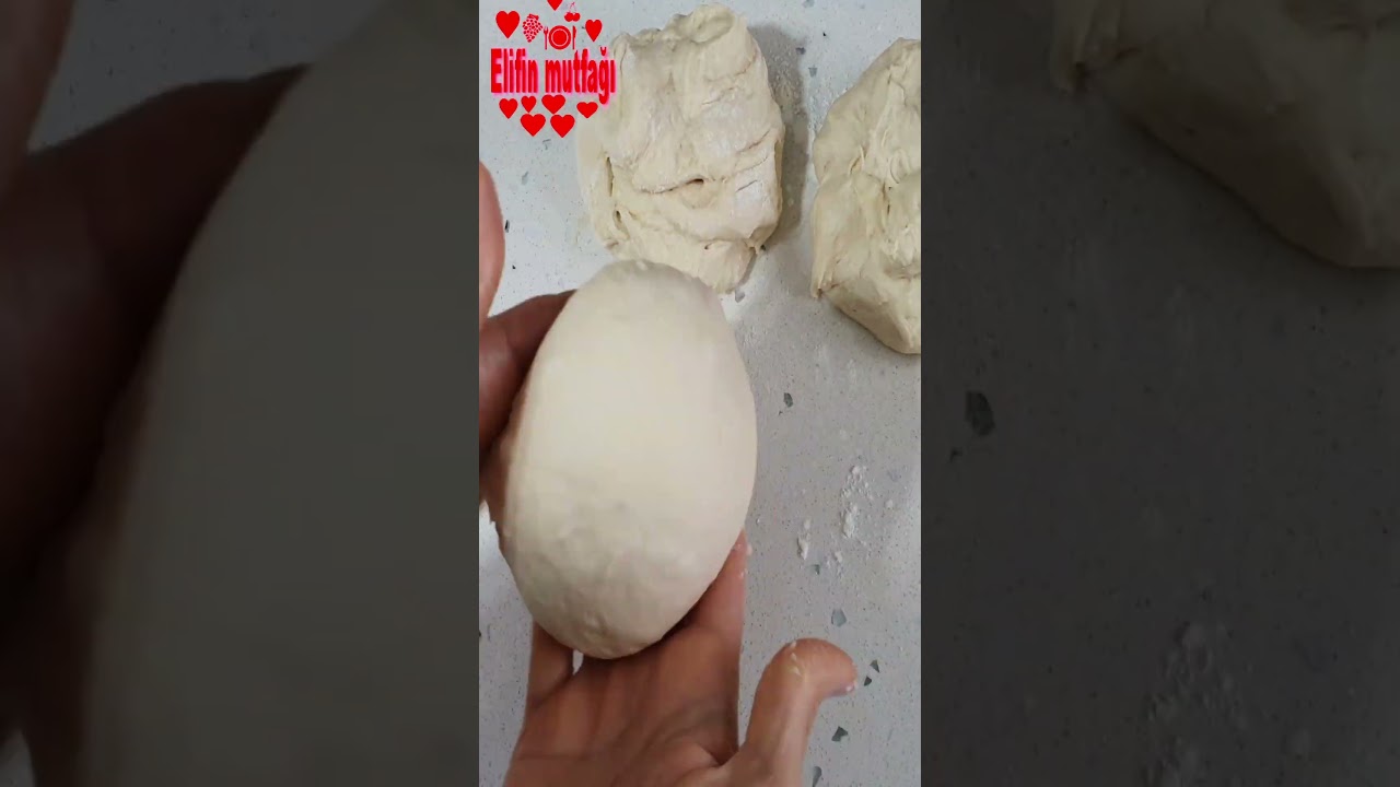 Ramazan Ayında Sofraların Yıldızı: Ev Yapımı Pastane Pidesi Tarifi