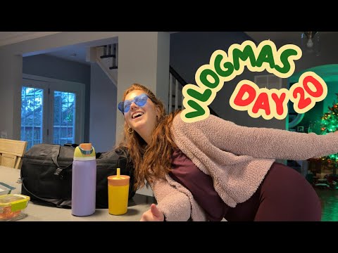 Friday night coffee ☕️✨ | Laundry & Taylor Swift 🧺🎤 | Hallmark movie girls night 🎥🍿🎄| Vlogmas Day 20