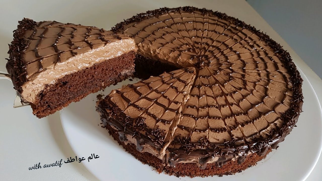 كيكة خطيرة بكريمة الشوكولا عشقها كل من تذوقها لذيذة و راقية بكريمة في قمة الروعة ب 2 بيضات فقط