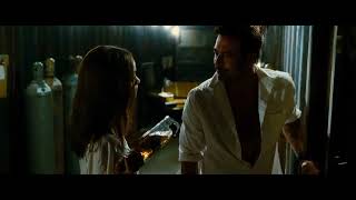 Jeffrey Dean Morgan, Zoe Saldana in The Losers - Do you want