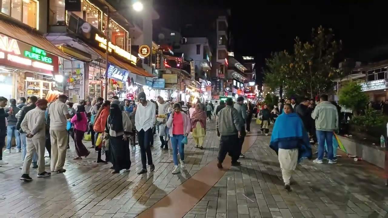 Manali Mall road 