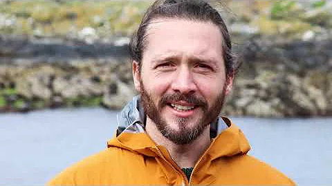 David Oakes talking to MWT CEO, Leigh Morris for W...
