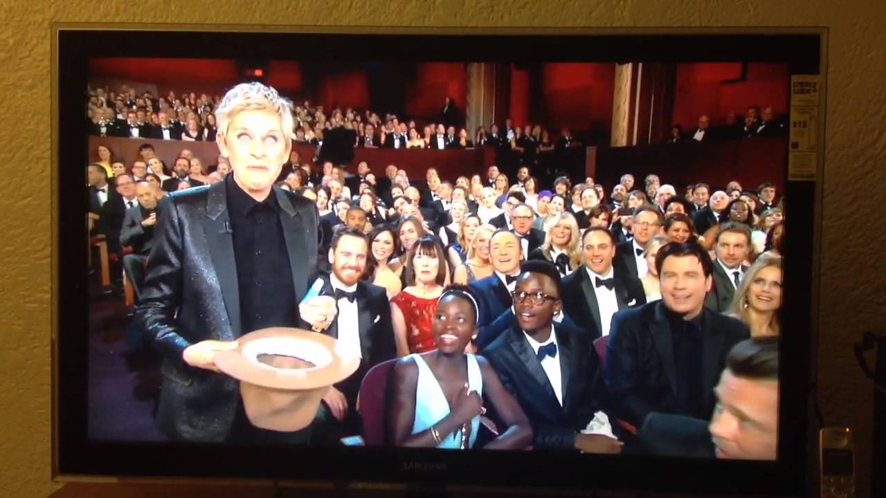 Ellen, pizza collection and DeNiro on writers