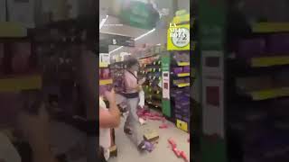 Protesta juvenil termina en saqueos por veto a redes sociales en Australia