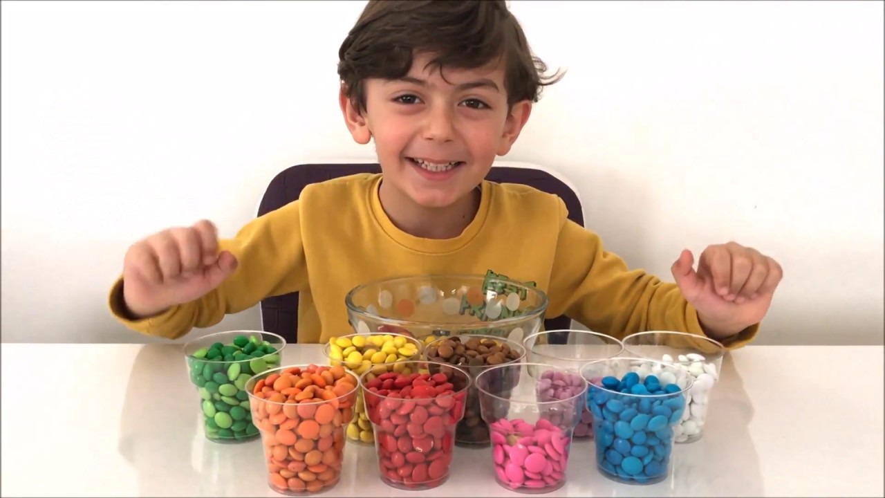 Learn Colors with Chocolate Candy Finger Family and Nursery Rhymes