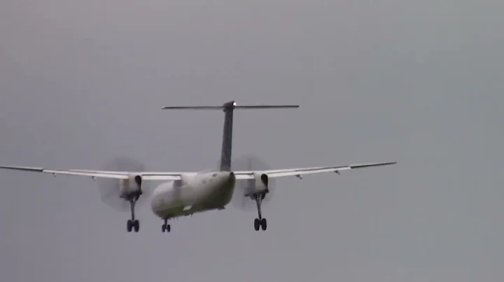 Pip's Clips #46 DC Edition: Porter Airlines Dash 8 Turbo Prop Arrives at Dulles International