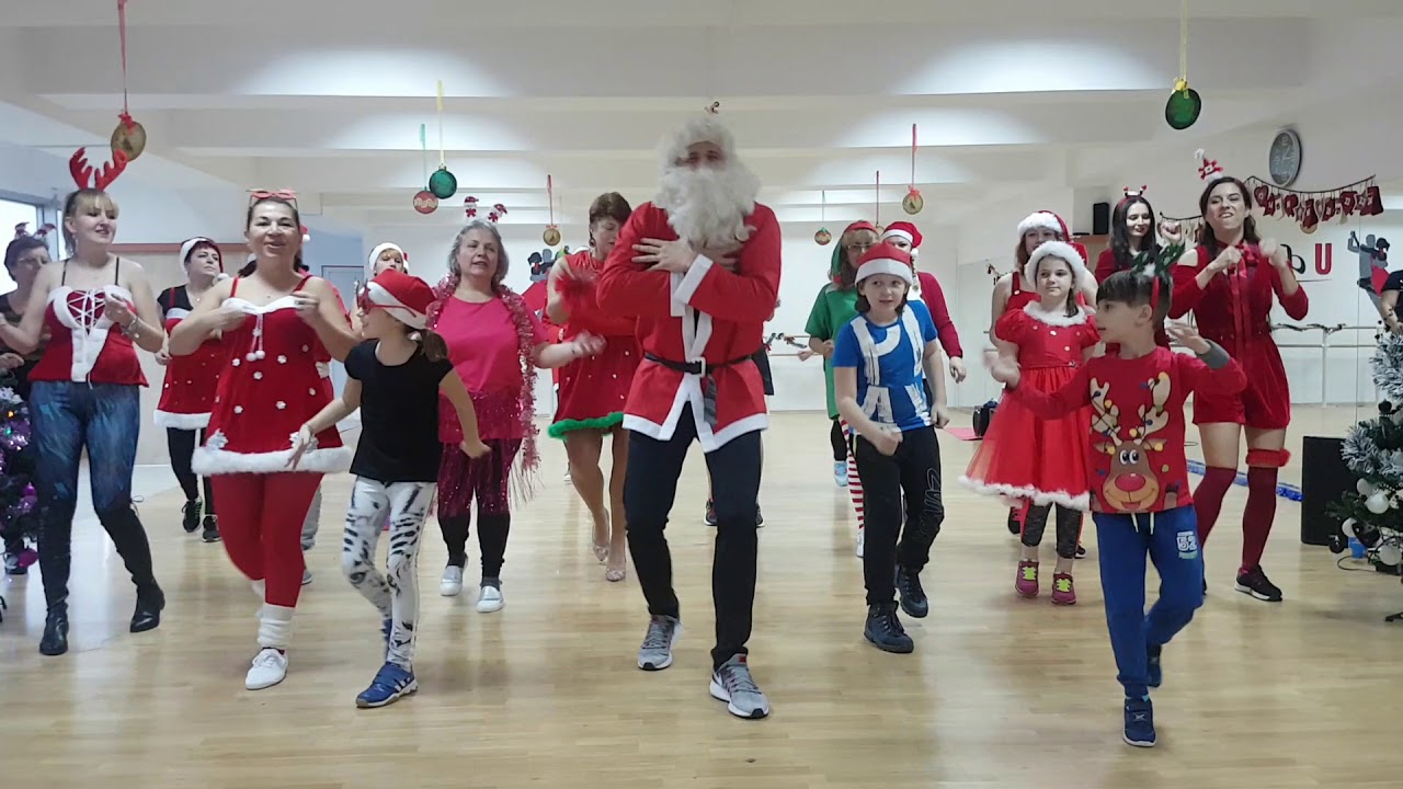 Zumba Fitness - Vine moșu dansk