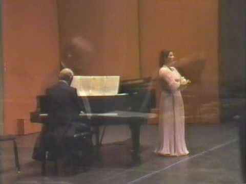 Elly Ameling live sings Ernest Chausson's "Le Coli...