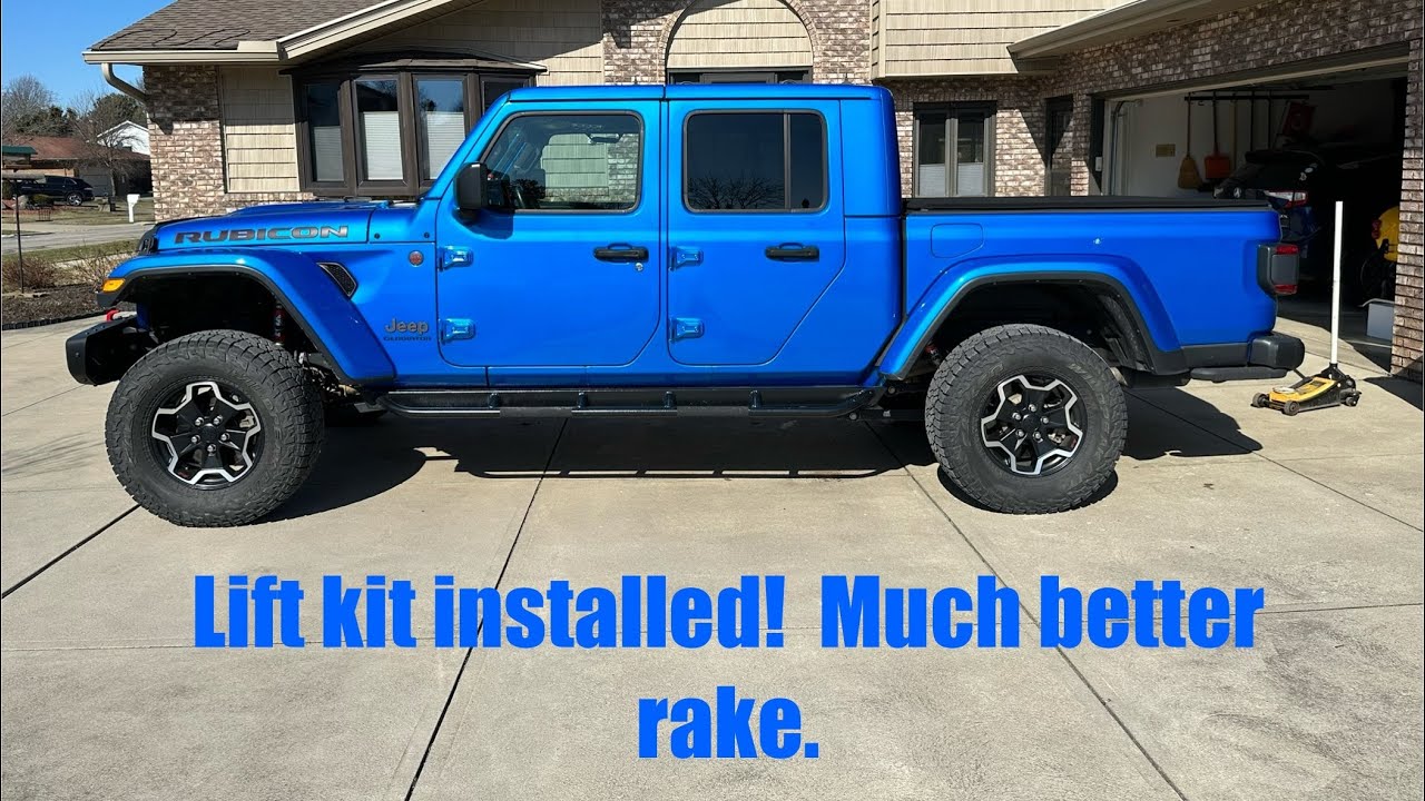 2020 Jeep JT Gladiator Rubicon - Going up! Installed Rough Country 2.5 &  Daystar .75 lift spacers.
