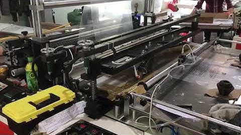 Máy cắt, hàn túi pe tự động - Automatic pe bag cutting and welding machine