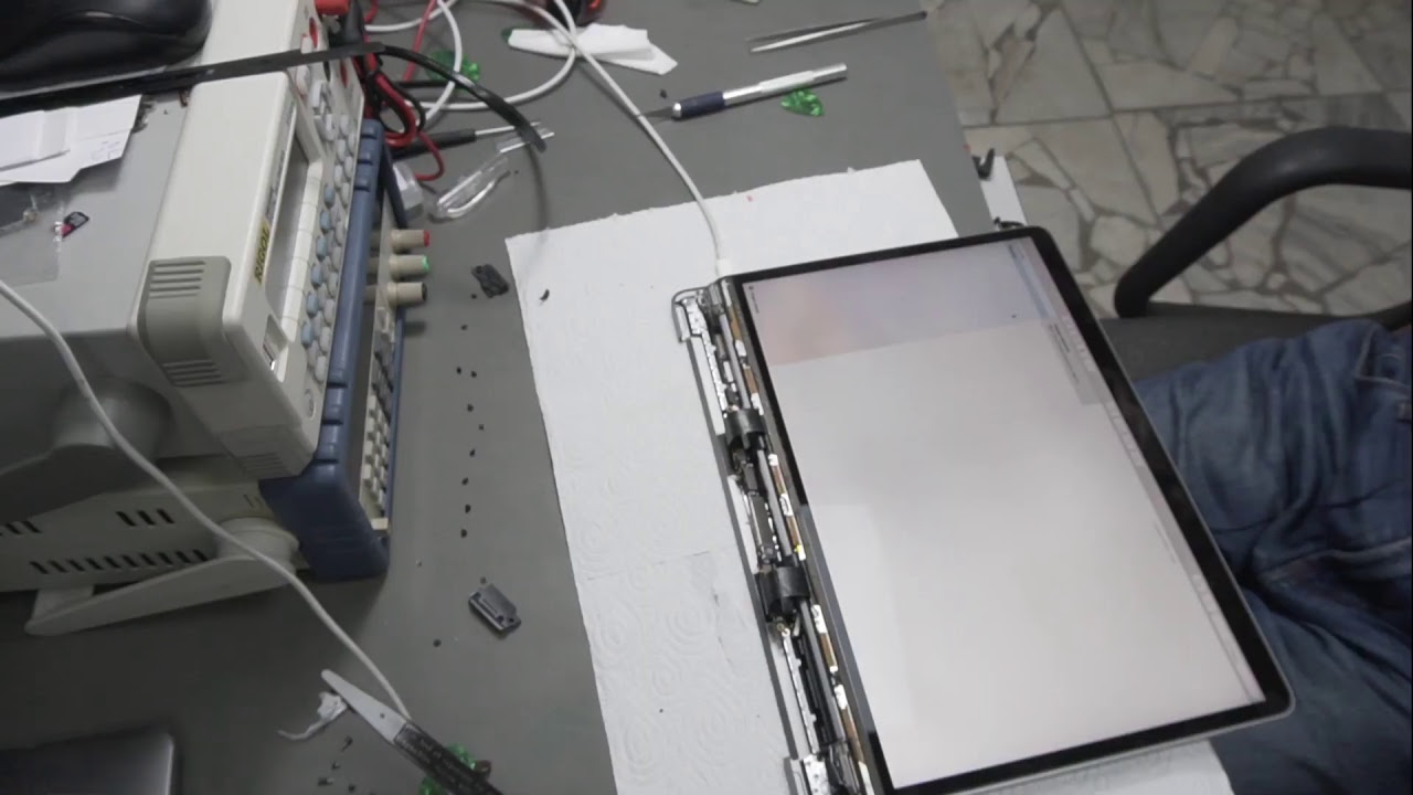 MacBook Pro 13" A1706, A1708 LCD replacement - YouTube