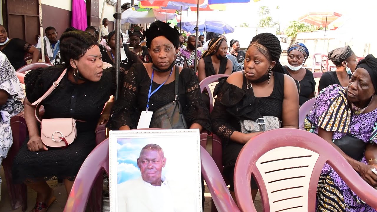 Yvie MAMPIA accompagne son père biologique Jean MAMPIA dans sa dernière demeure à Brazzaville