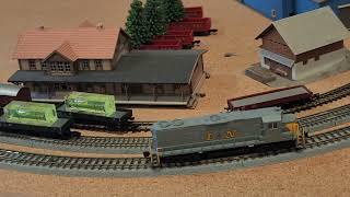 AZL 62515-3 L&N GP38-2 4067 Locomotive Test Run at z.scale.hobo 10.26.2022