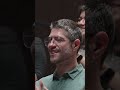 Sufrimiento Arbitrario Rompe Corazones: ¡Sé un Agente de Cambio! #shorts