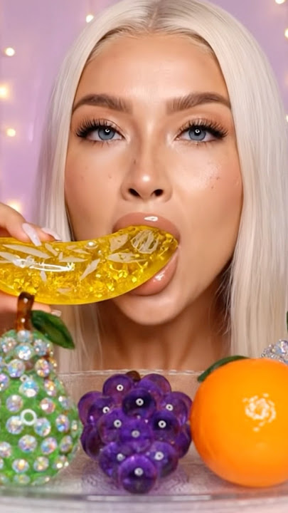 GLASS BANANA 🍌 #aiasmr #eating #eatingsounds #mukbang #eatingvideos #aigenerated #asmr #banana