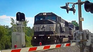 3 EX Conrail Engines Power NS Train