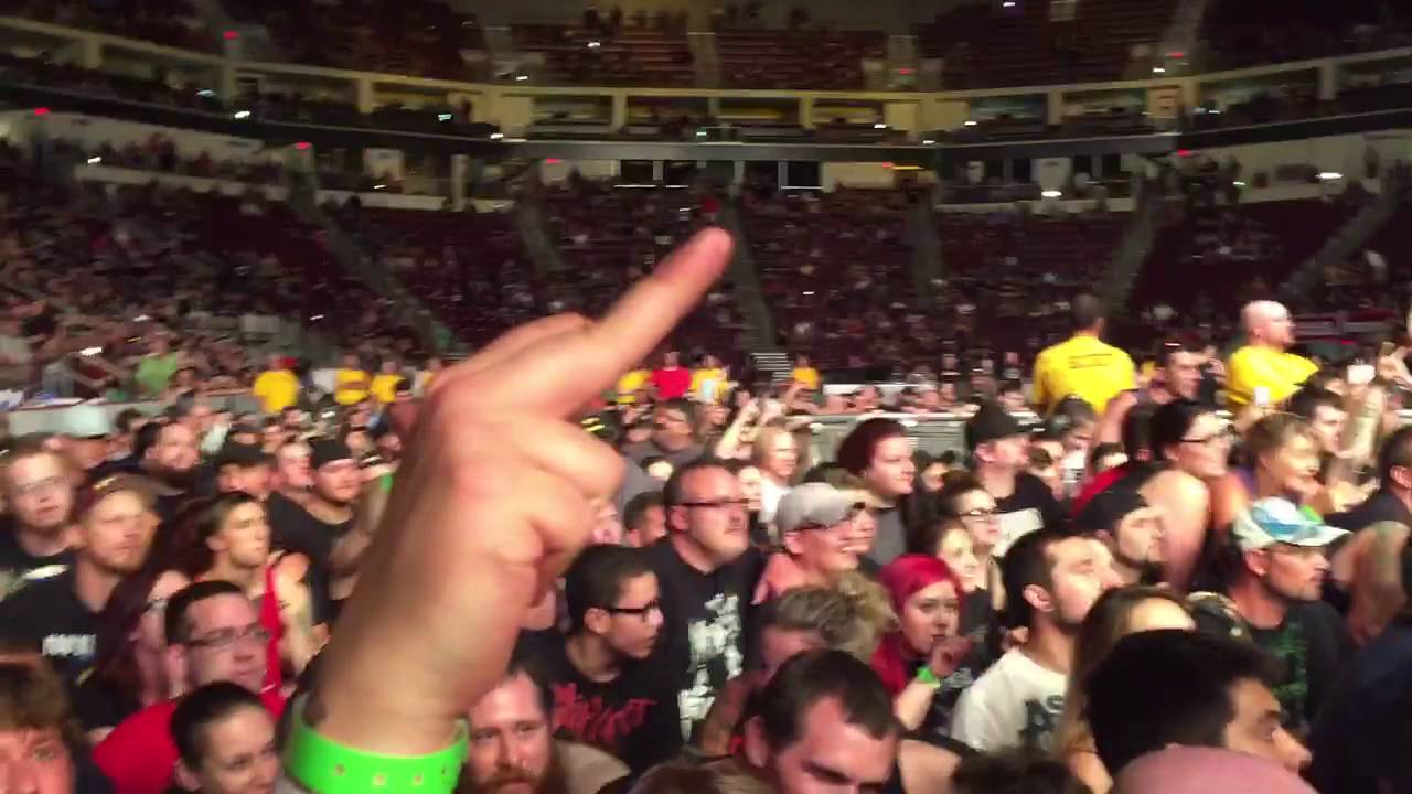 Watch Slipknot | Spit it Out | Hershey, PA | Giant Center | 07-10-16 on YouTube Watch Slipknot | Spit it Out | Hershey, PA | Giant Center | 07-10-16 on YouTube