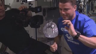 When Astronaunts Play With Water and a GoPro in Space When Astronaunts Play With Water and a GoPro in Space