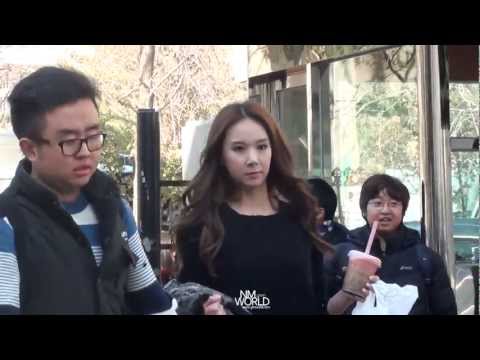 130215 뮤직뱅크 출근길 나인뮤지스 이유애린 직캠 by.김마틴