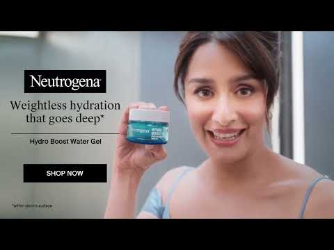 Juicy Rapid Fire ft. Shraddha Kapoor 💙 | Neutrogena