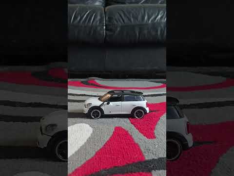 Model car crush with winter boots #asmrcrunch #modelcarcrush #asmrsounds #crushingasmr #crunchyasmr