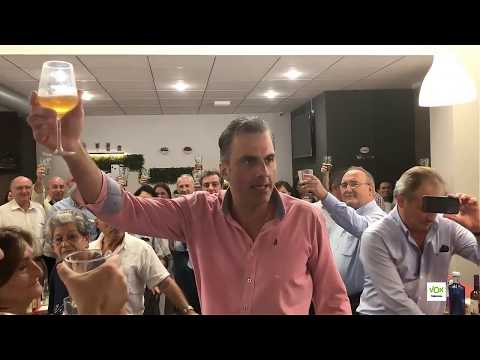 Brindis del Secretario General de VOX, Javier Ortega Smith en Valencia