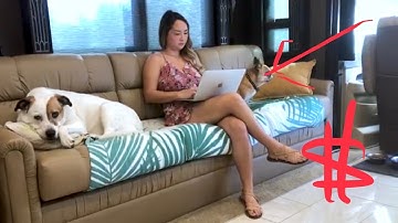 She Makes $100,000 Per Month Blogging at 28 Years Old