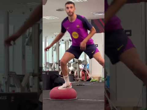 خوان غارسيا يتدرب على قدم وساق برشلونة حارس juan Garcia training Barcelona hardwork