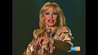 Raffaella Carrà en 300 MILLONES 1.982 (y III)