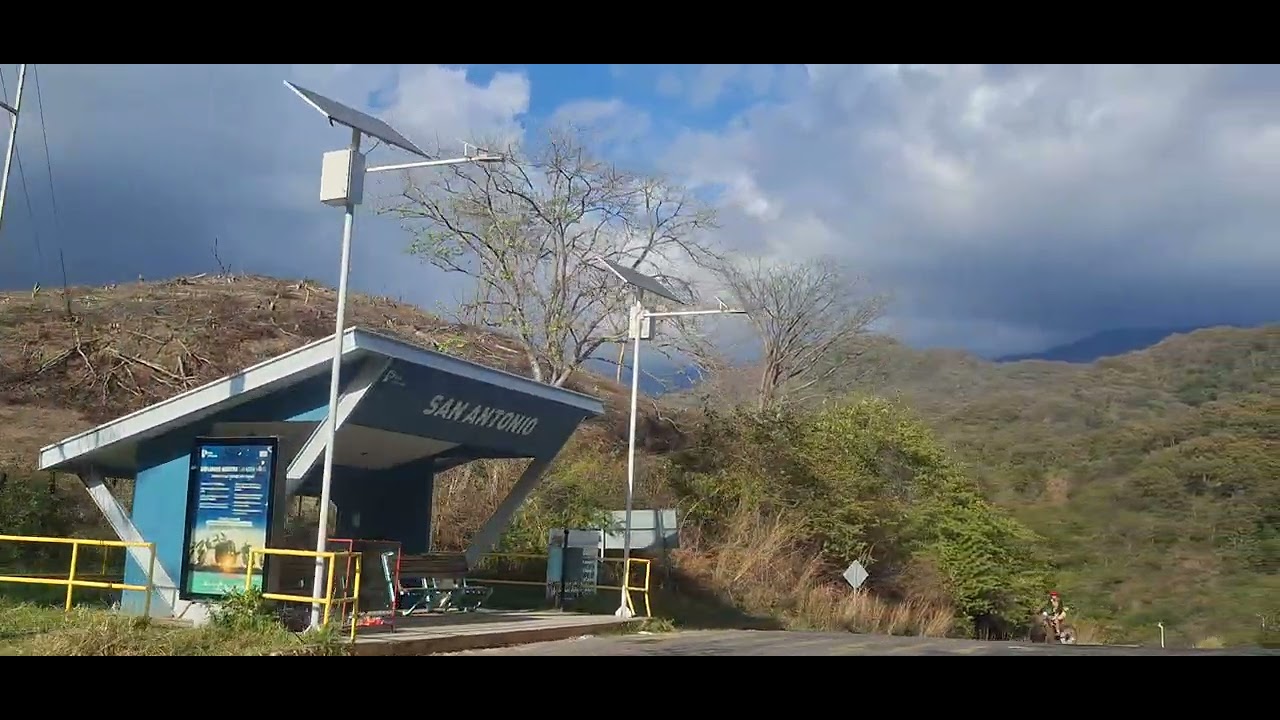 CARRETERA MINATITLAN COLIMA EN CAMION FLECHA AMARILLA